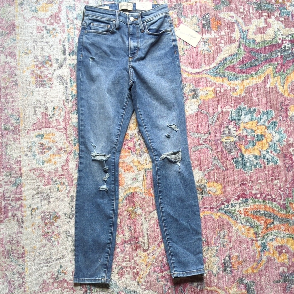 Universal Thread High-Rise Distressed Skinny Jeans – Size 0R, Medium Wash